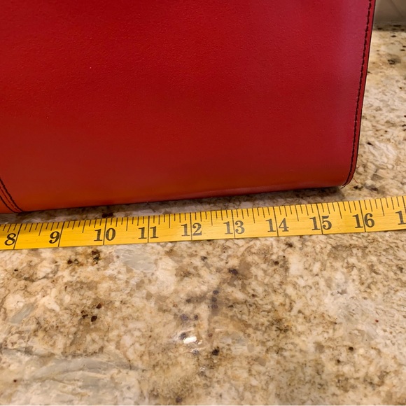 Wilson's bright orange ladies leather brief case.  Striking color.  Fully lined. - Picture 7 of 11